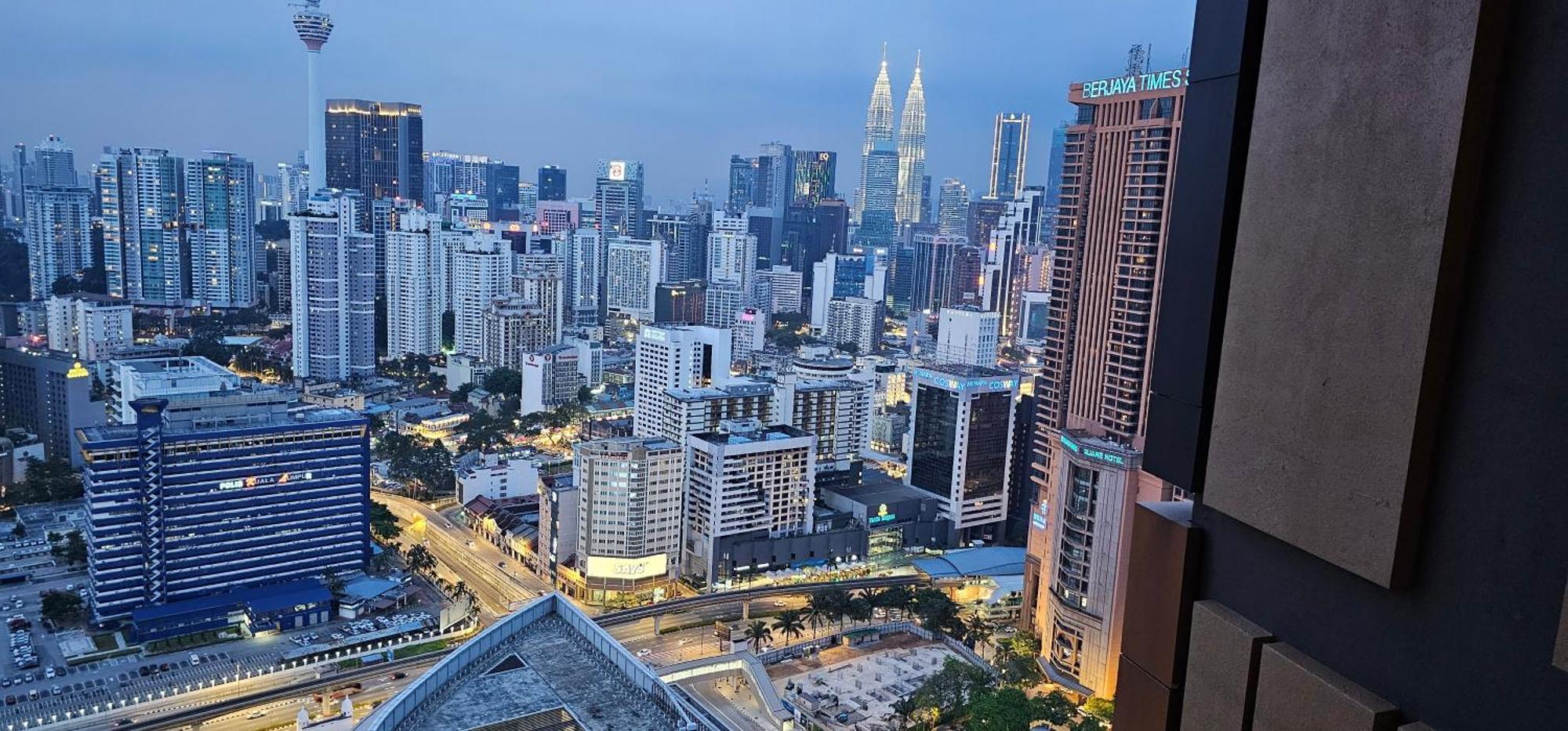 Lucentia Suites At Kuala Lumpur Esterno foto