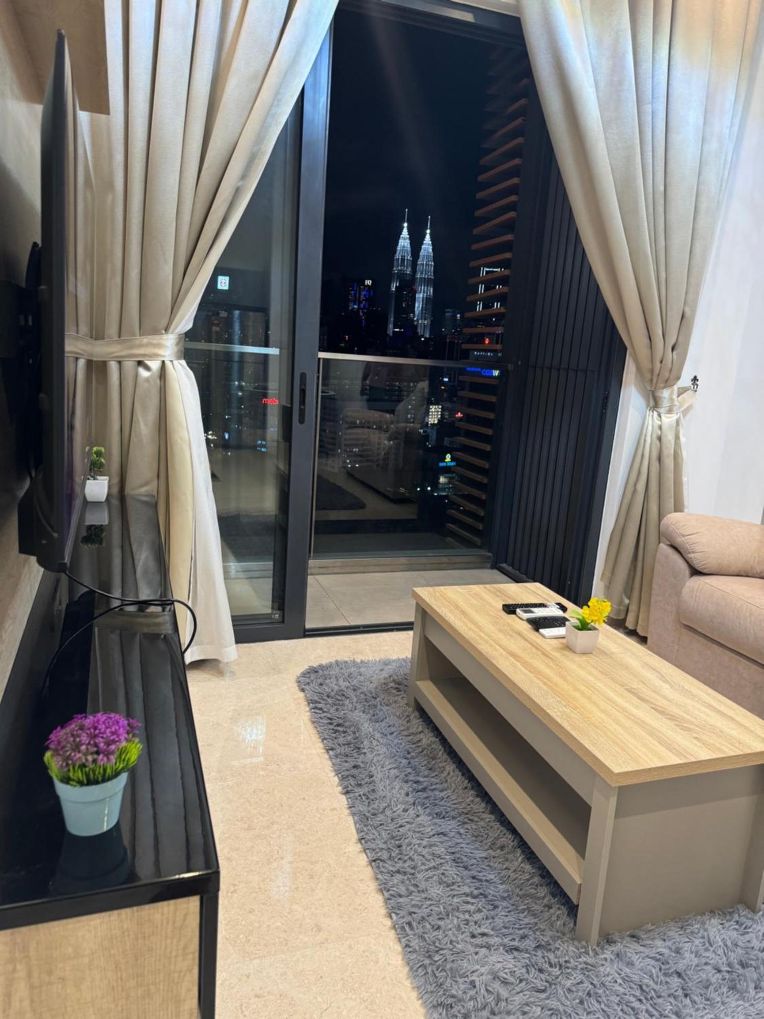 Lucentia Suites At Kuala Lumpur Esterno foto
